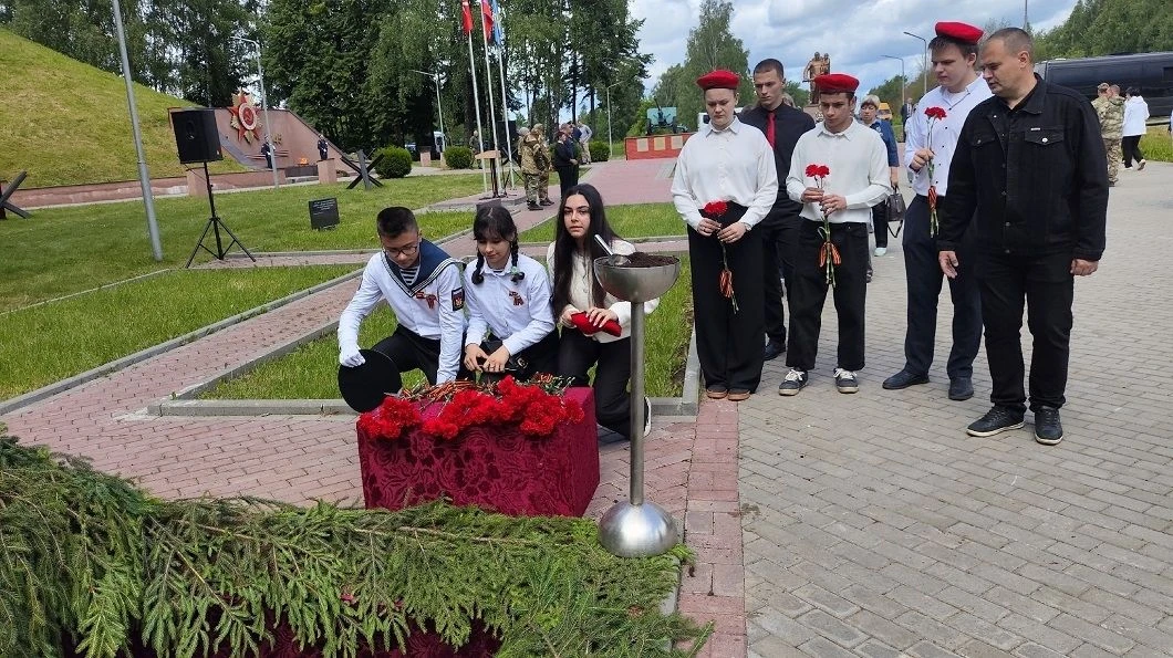 17 июня на территории Кургана Бессмертия в пгт Арсеньево Арсеньевского района Тульской ...