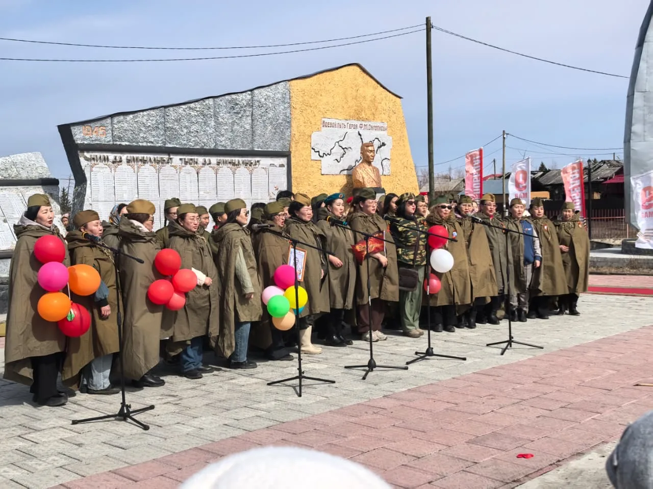 Помним. Гордимся. Чтим. С великим праздником, с Днем Победы!
