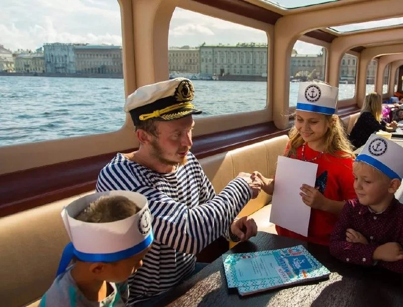 ⚓️ Десткое приключение для юных моряков по Неве  Приглашаем детей на «посвящение в моряки» — на борт