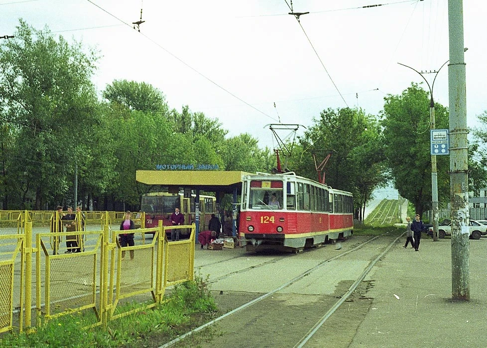 В объективе 2000-й.