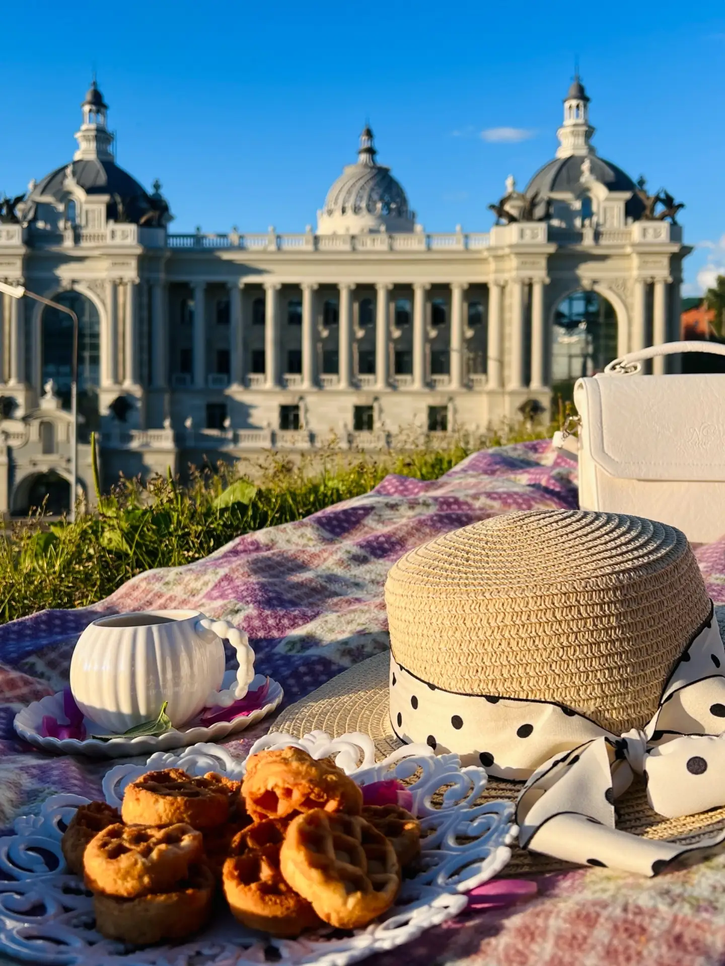 Пикник на закате🥐

НЕ ЗАБУДЬ ПОДПИСАТЬСЯ ⤵️