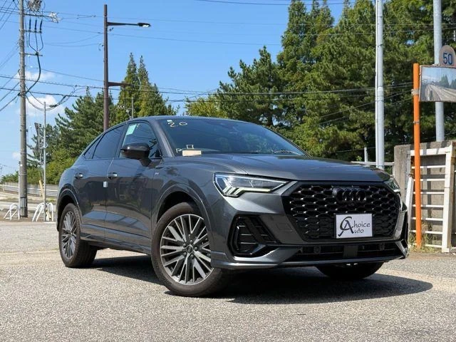 🔖 AUDI Q3