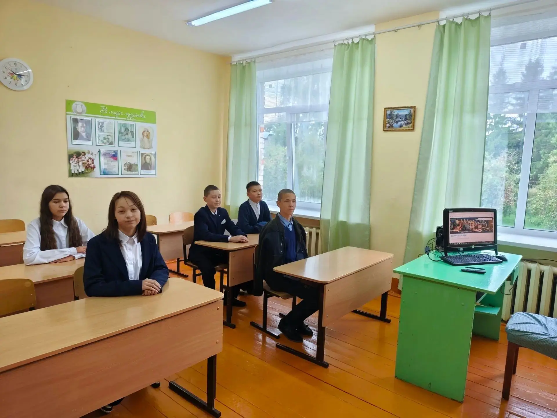 Снова за парты! 🎒📚