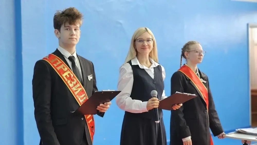 🎓 Итоги года: торжественная линейка в нашей школе