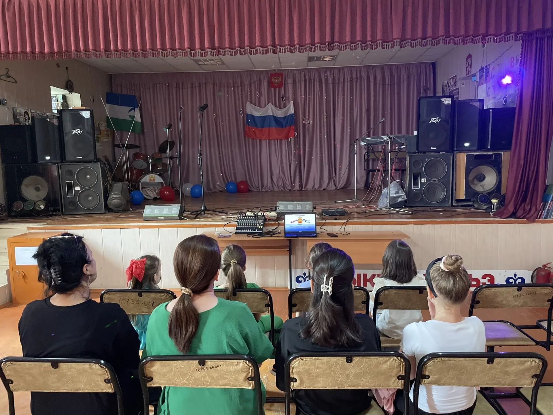21.08.2026 г в ДК с.п. Нижний Курп состоялся просмотр цикла социальных видеороликов в р...