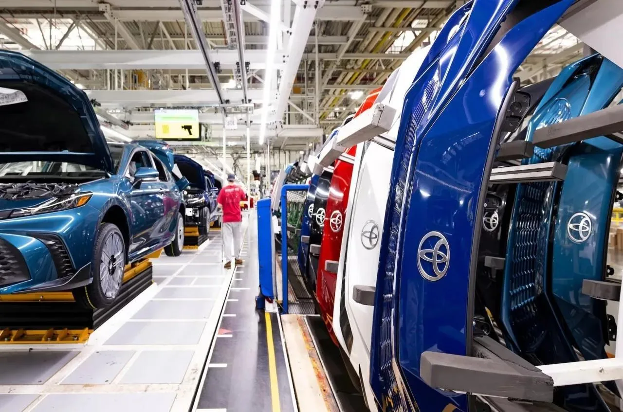 Toyota сохраняет лидерство по мировым продажам