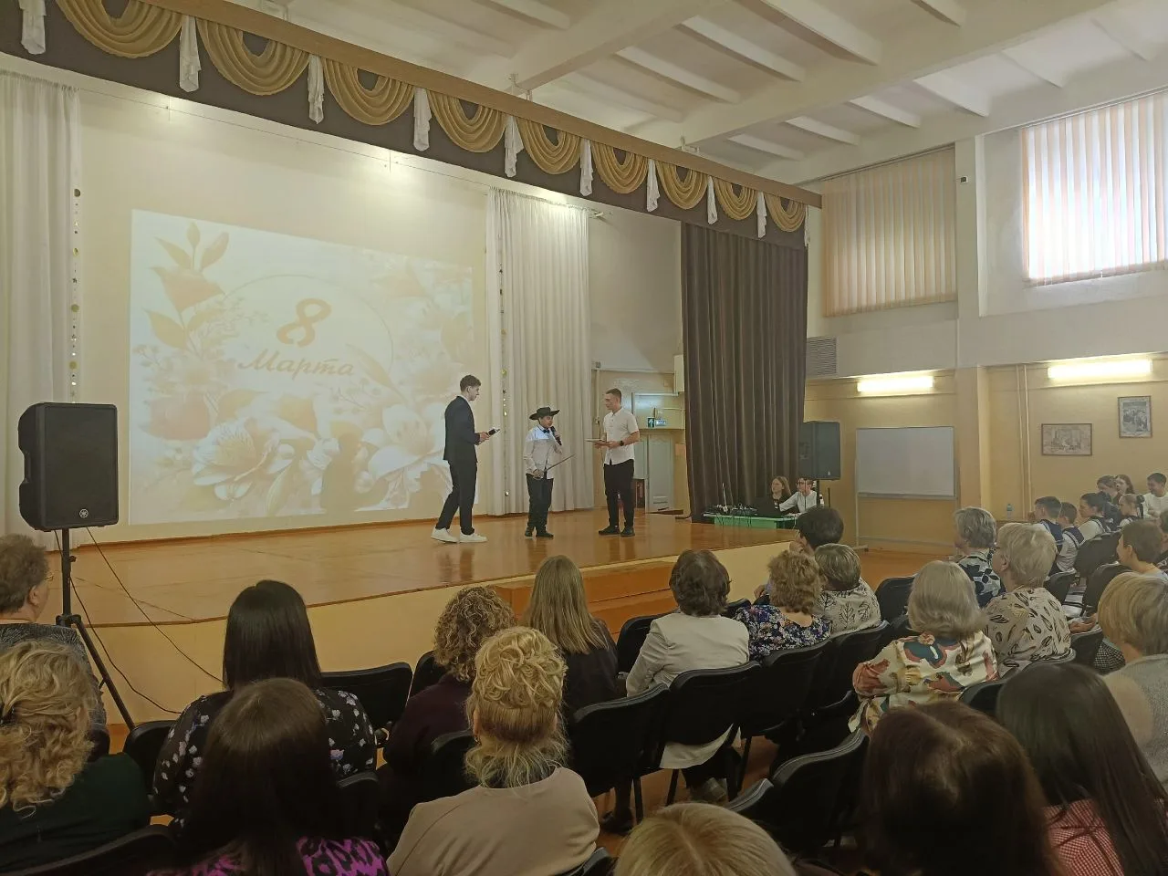 🌷Сегодня в МБОУ "Гимназия" царила атмосфера настоящего весеннего праздника! Мы поздравляем всех прек