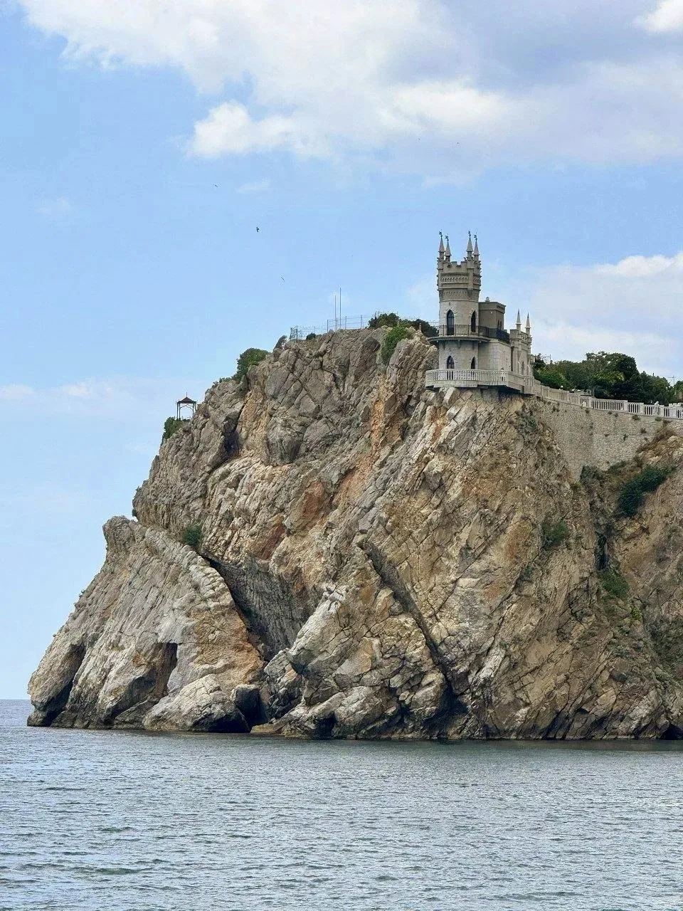 Южный берег Крыма с палубы прогулочного теплохода

🛥 Стоит ли морская прогулка своих денег? Эти эмо