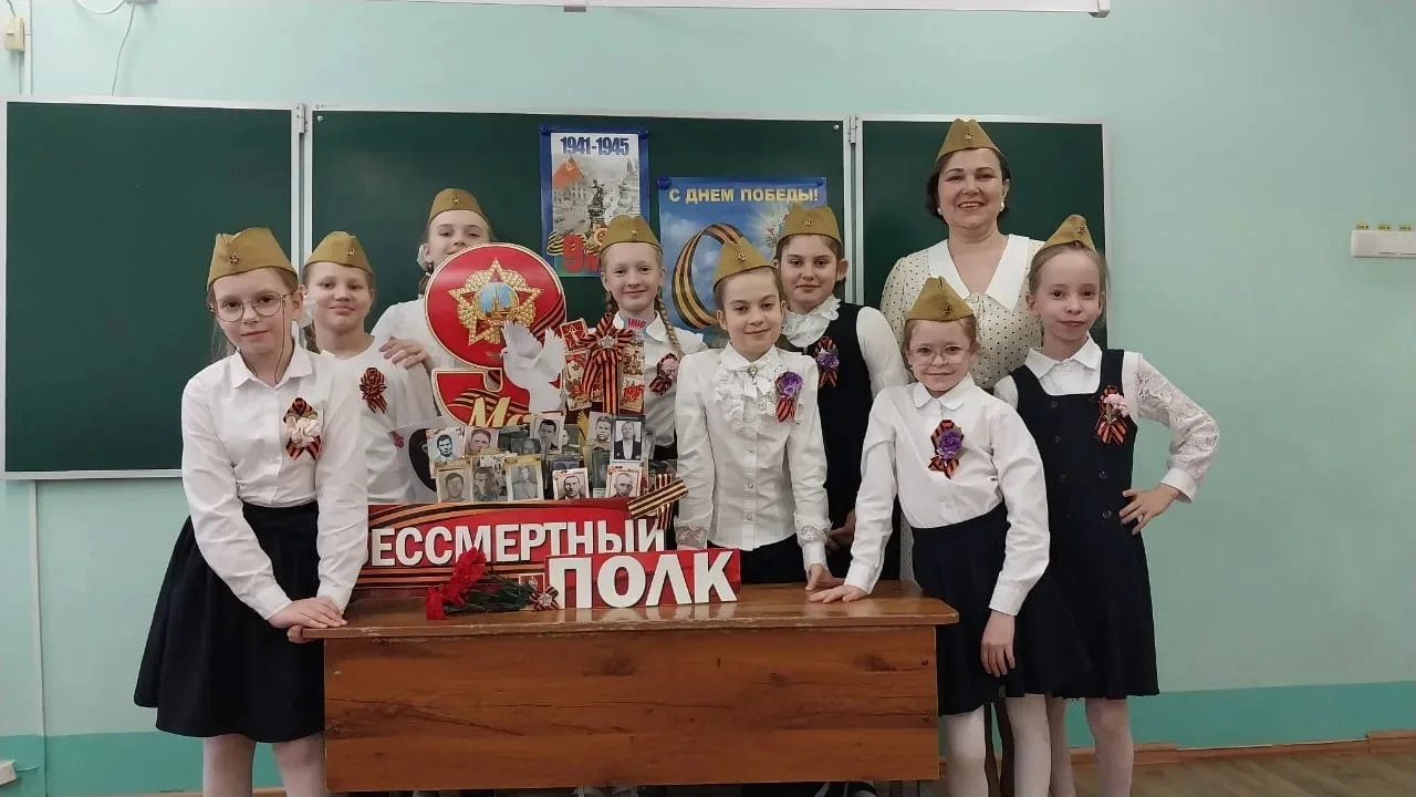 «Живая память сердца: открытие в школе марафона “Наследники Победы”»       В Московской области стар