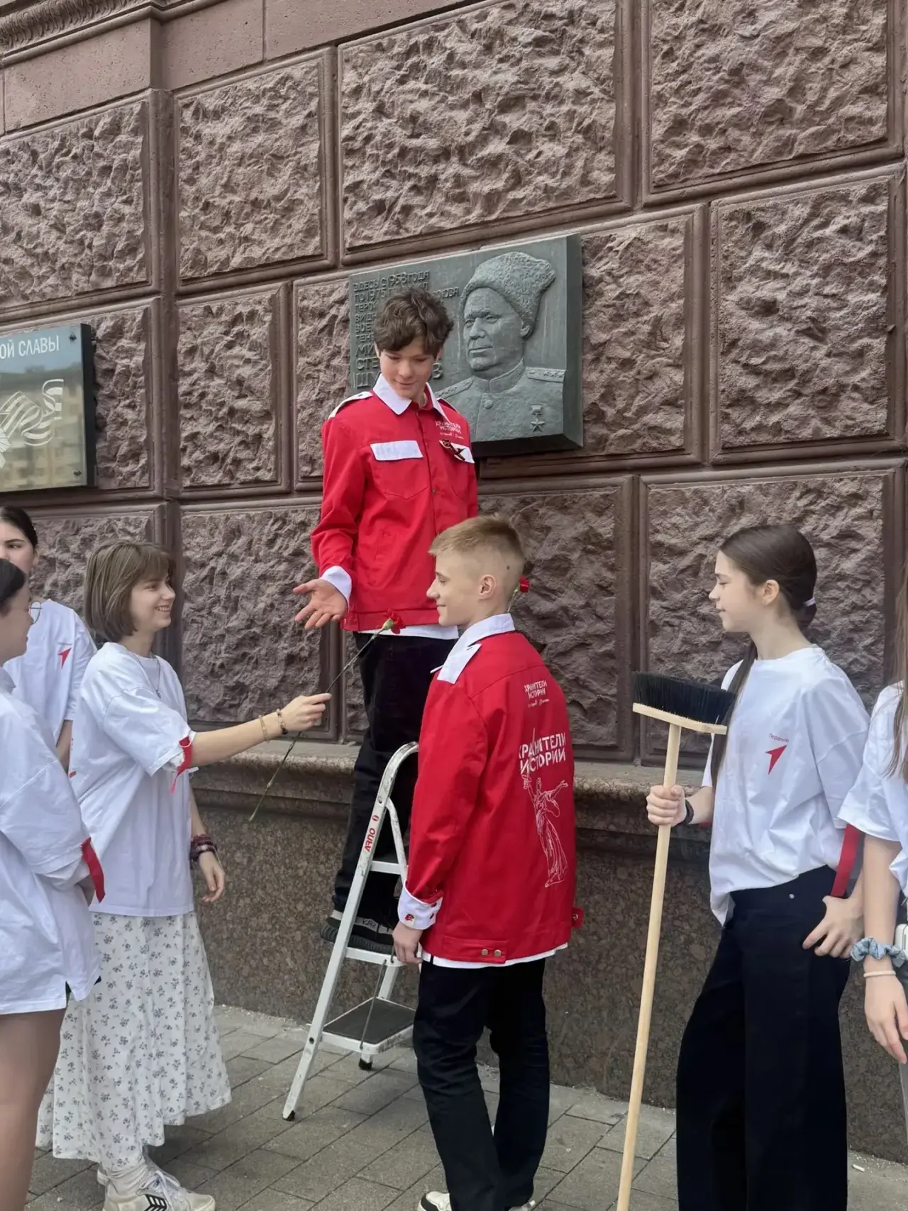 МЕМОРИАЛЬНО-ПАТРОНАТНАЯ АКЦИЯ   📌В преддверии празднования Великой Победы в нашем районе Сокол прошл