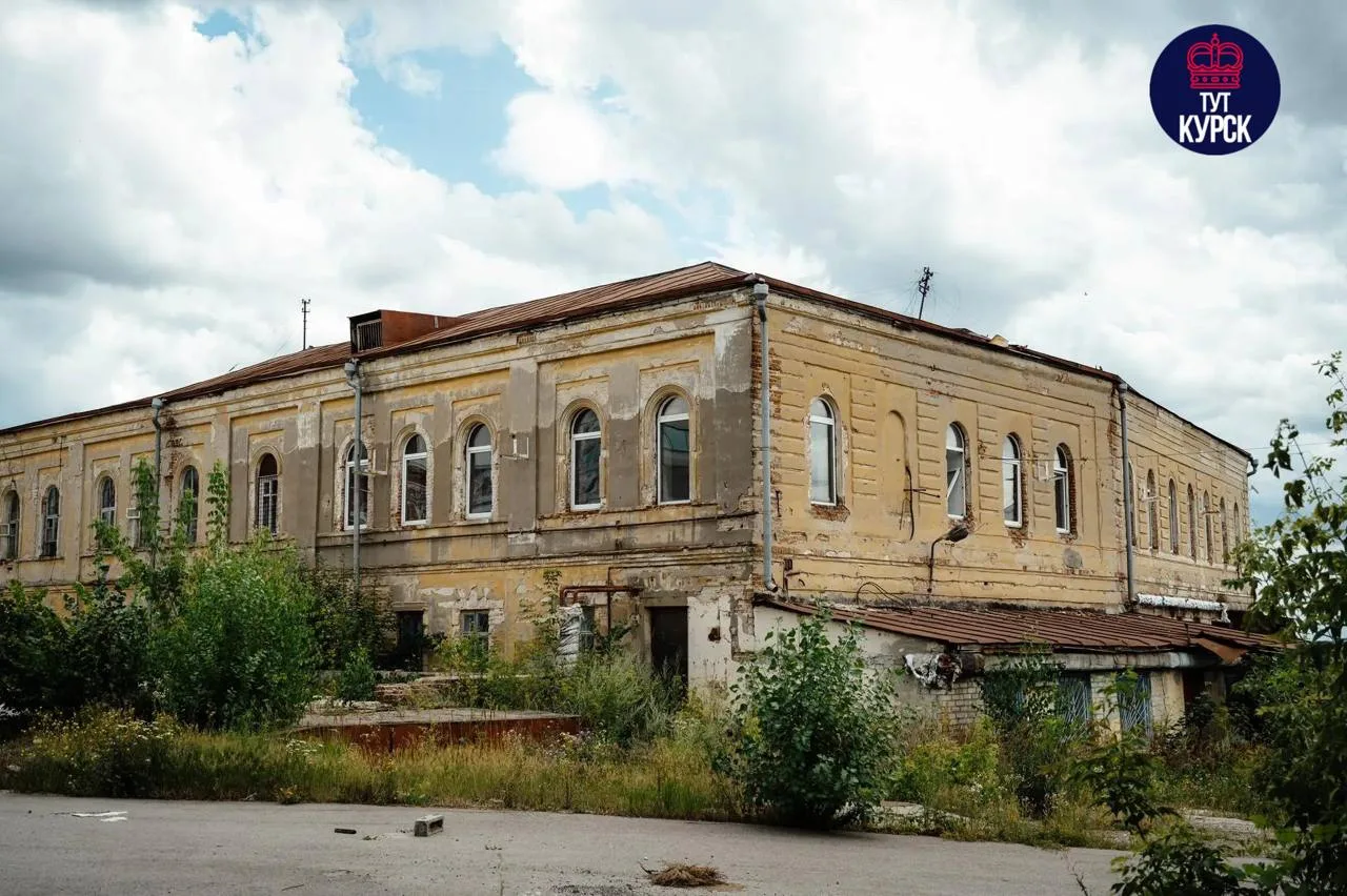 🛠️ Братский корпус Знаменского монастыря скоро отремонтируют