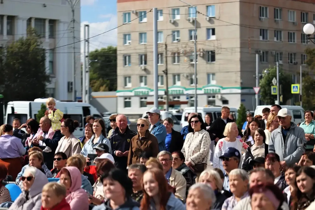В Кургане с неизменным успехом прошла традиционная «Александровская ярмарка». Яркое соб...
