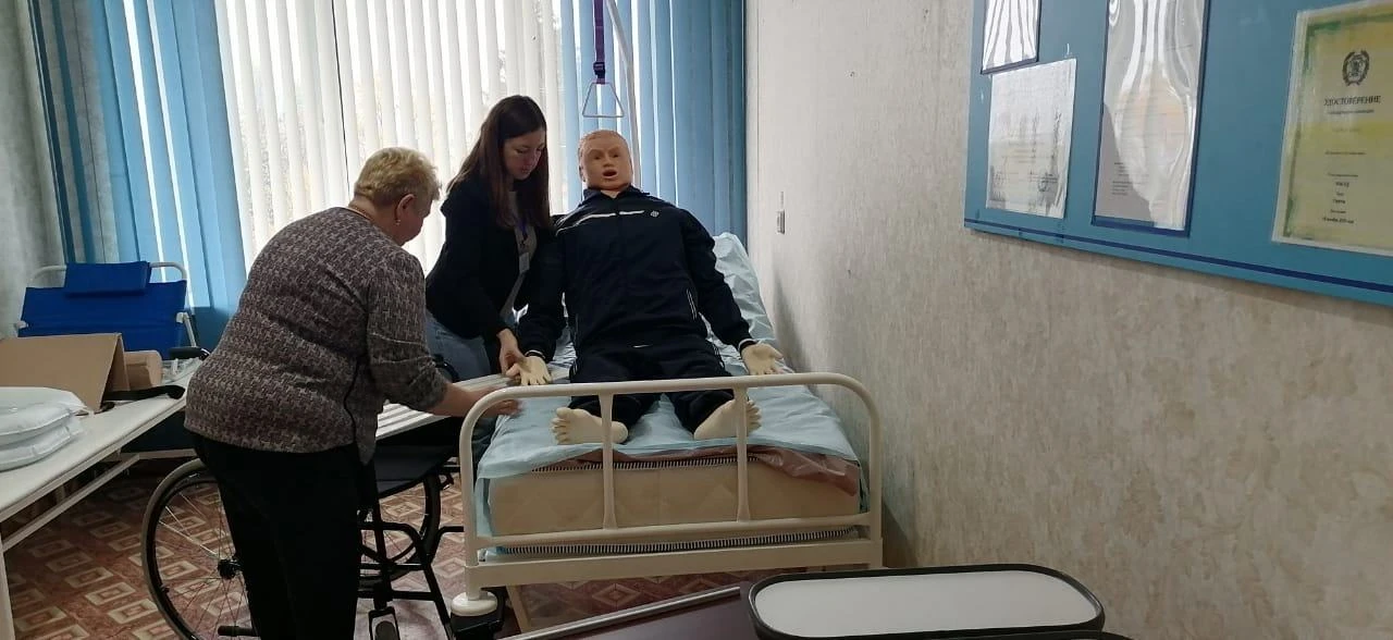 В КЦСОН Краснокутского района   в штатном режиме проходят занятия в «Демонстрационной к...