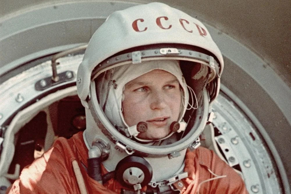 ️ 📅ЭТОТ ДЕНЬ В ИСТОРИИ

🗼В 1963 году на космическом корабле «Восток-6» совершила полёт первая в ми
