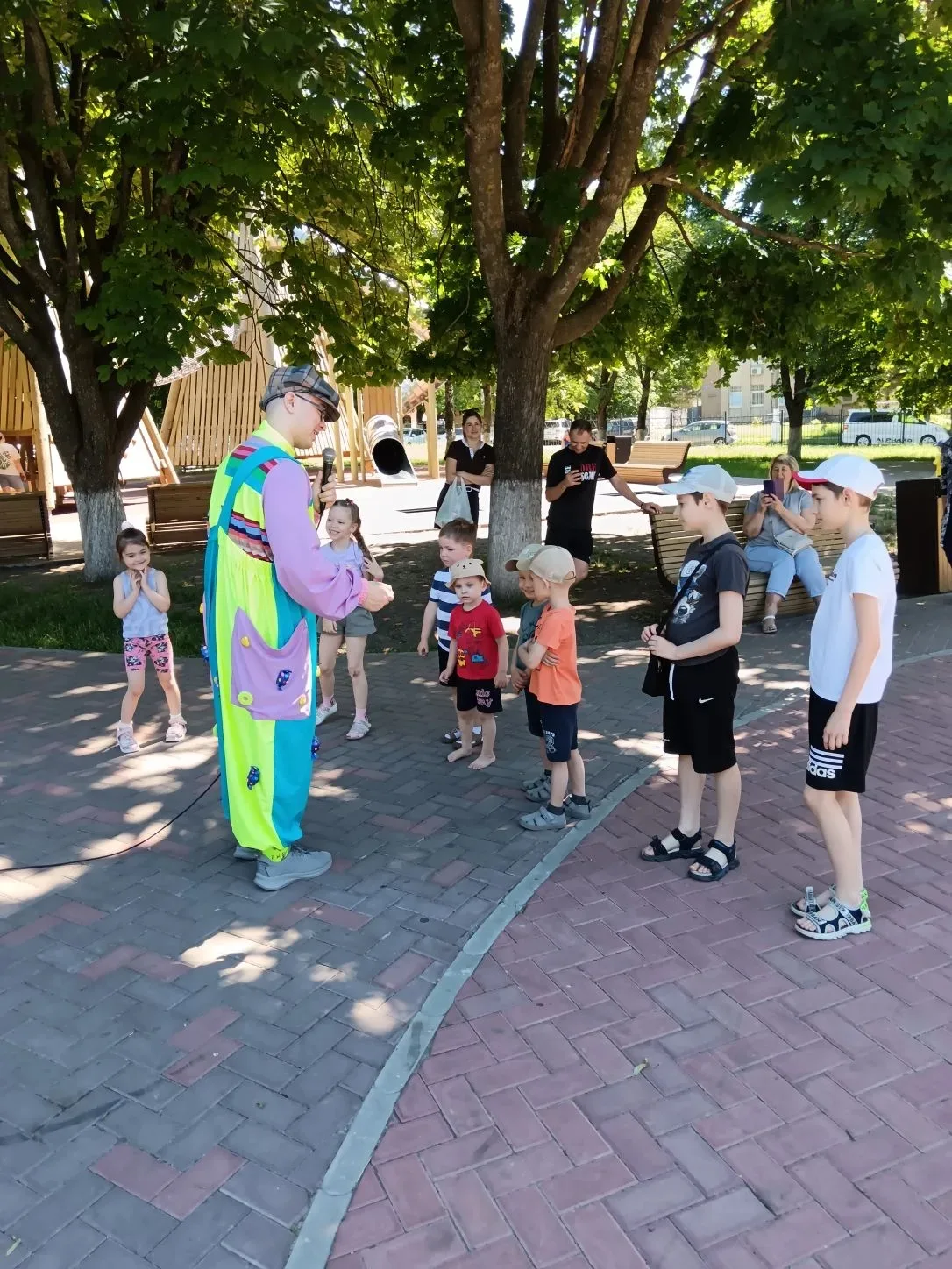 🌞Все дети обожают лето, ведь это самое яркое и веселое время года, летом можно найти м...
