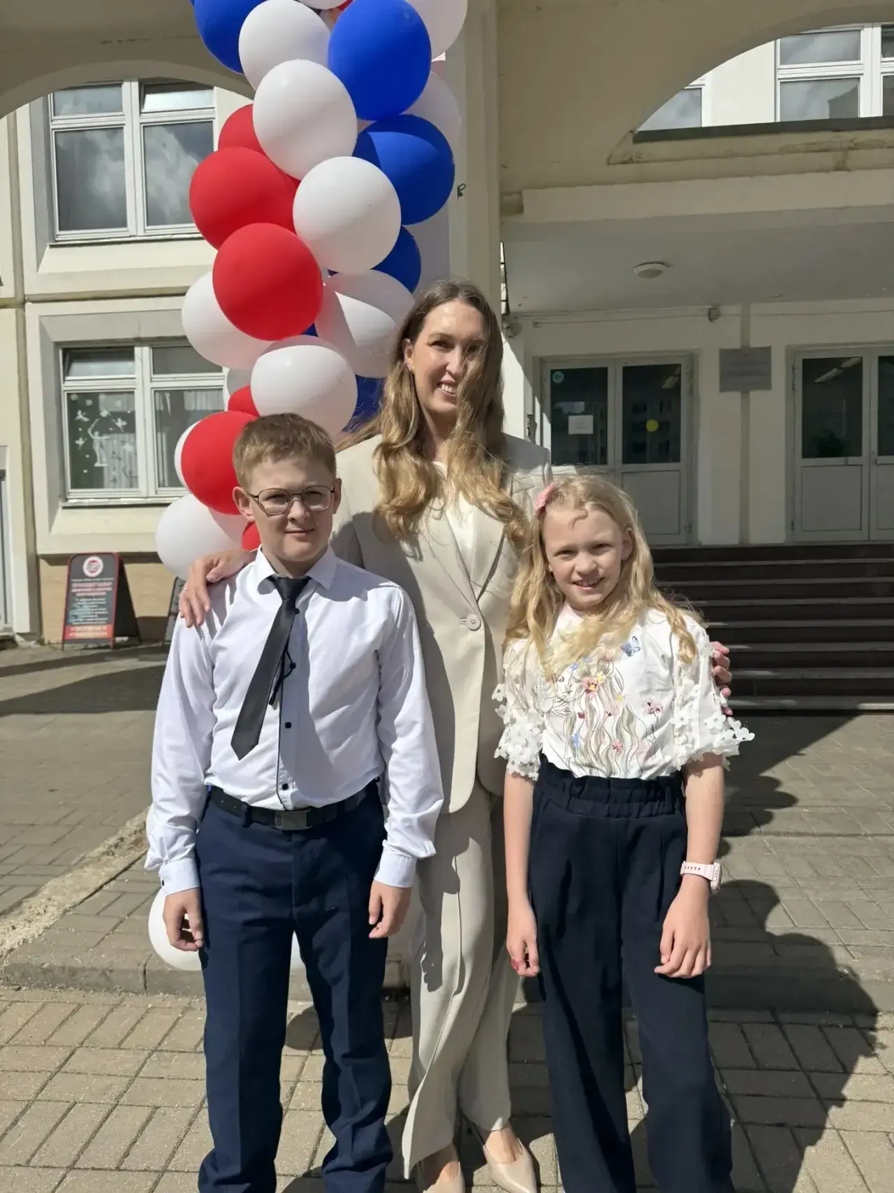 Ура! Впереди летние долгожданные каникулы 🥳
В этот раз я ждала их больше, чем в своём детстве 😂 по