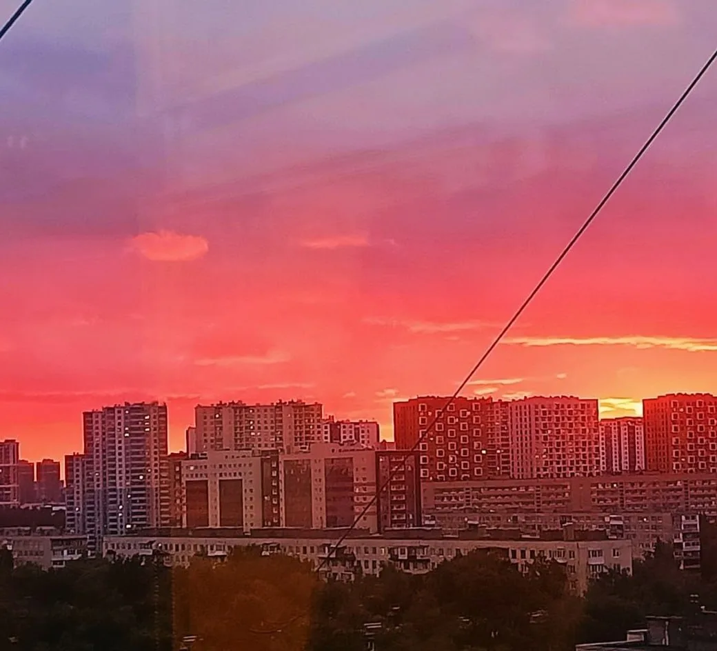 Вид на Дальневосточный. Как Вам такой цвет?