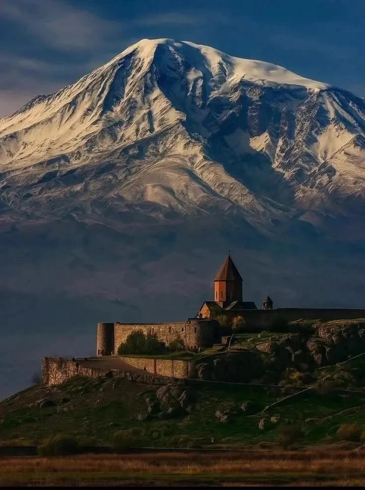 🇦🇲 Армения из Волгограда — путешествие, которое удивляет

Горы, древние монастыри, уютные улочки Е