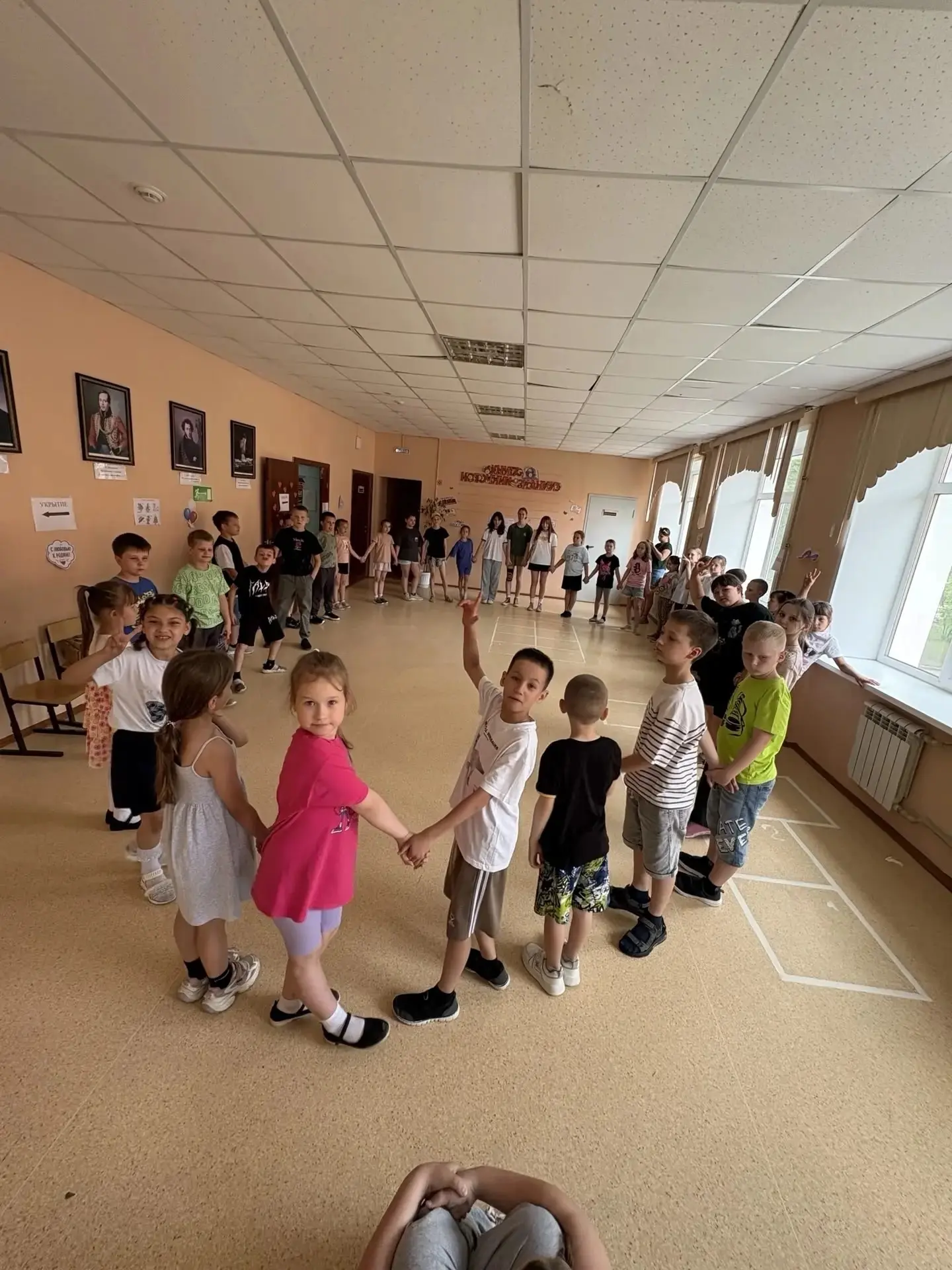 🤫В нашей современной жизни очень важно уметь слушать друг друга, уважать мнение каждого человека и 