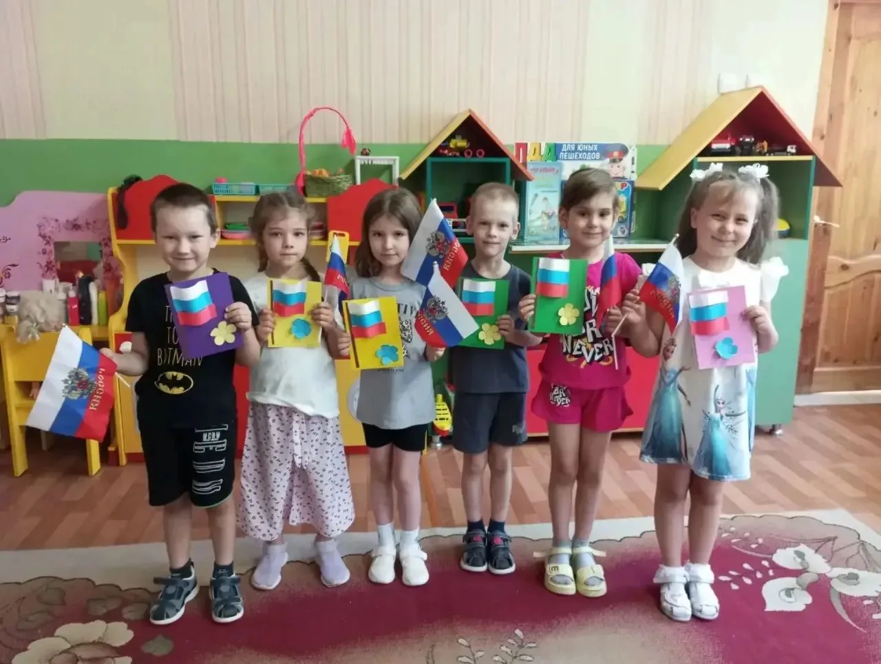 🇷🇺 Готовимся ко Дню Государственного флага Российской Федерации! 🇷🇺