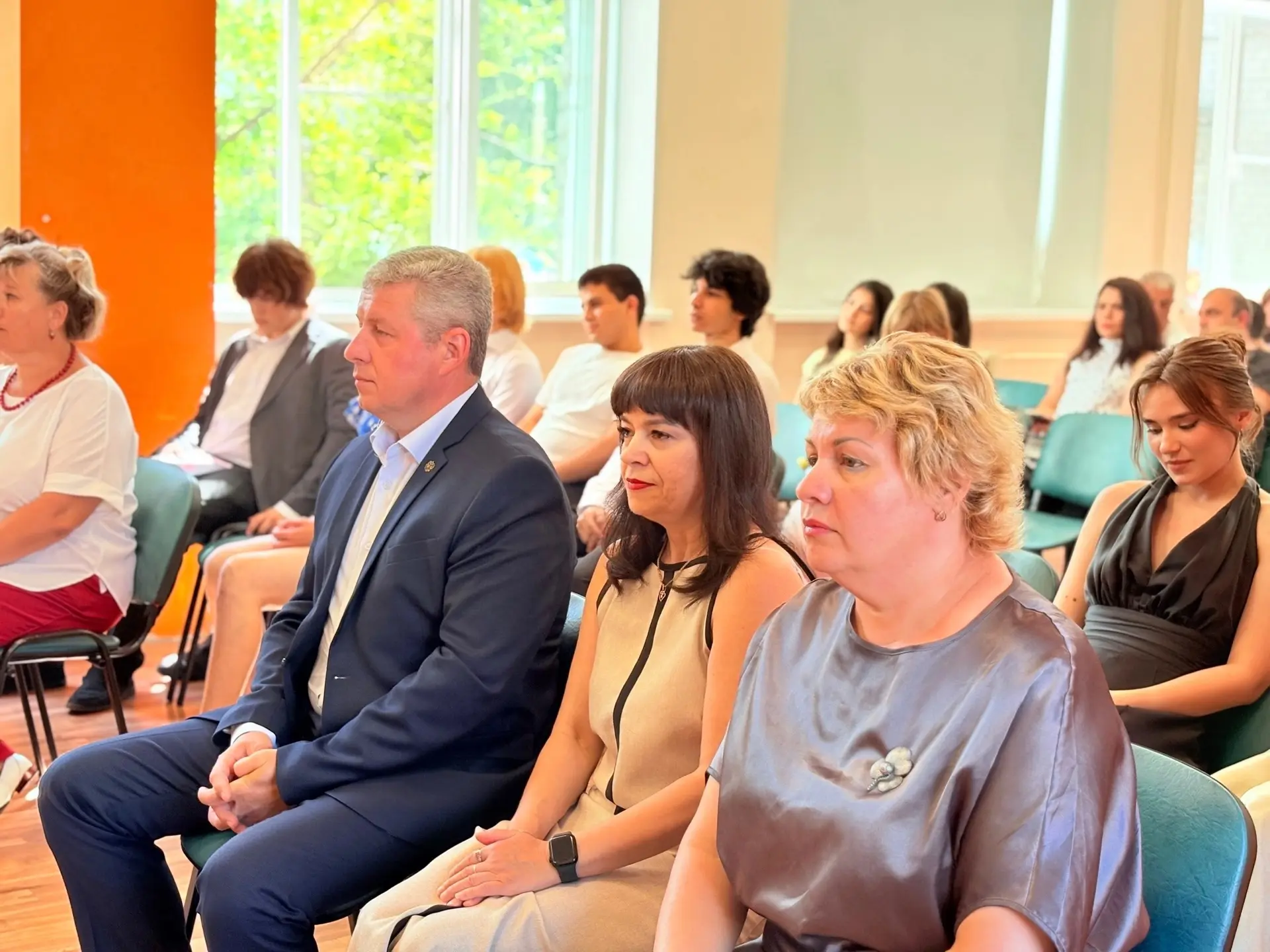 🎓 НОВАЯ СТРАНИЦА, БОЛЬШИЕ НАДЕЖДЫ

3 июля состоялся один из самых трогательных и долгожданных празд