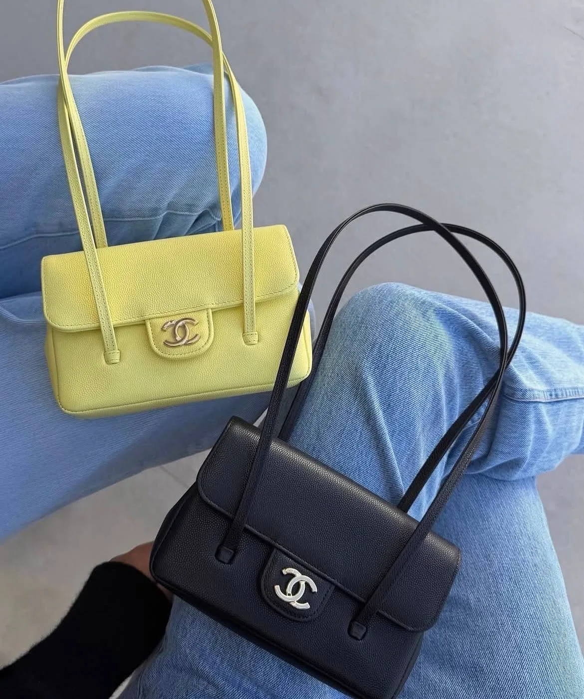 С приходом Мэтью Блейзи в Chanel сумки стали целым отдельным событием ! Он не ломает каноны бренда ,