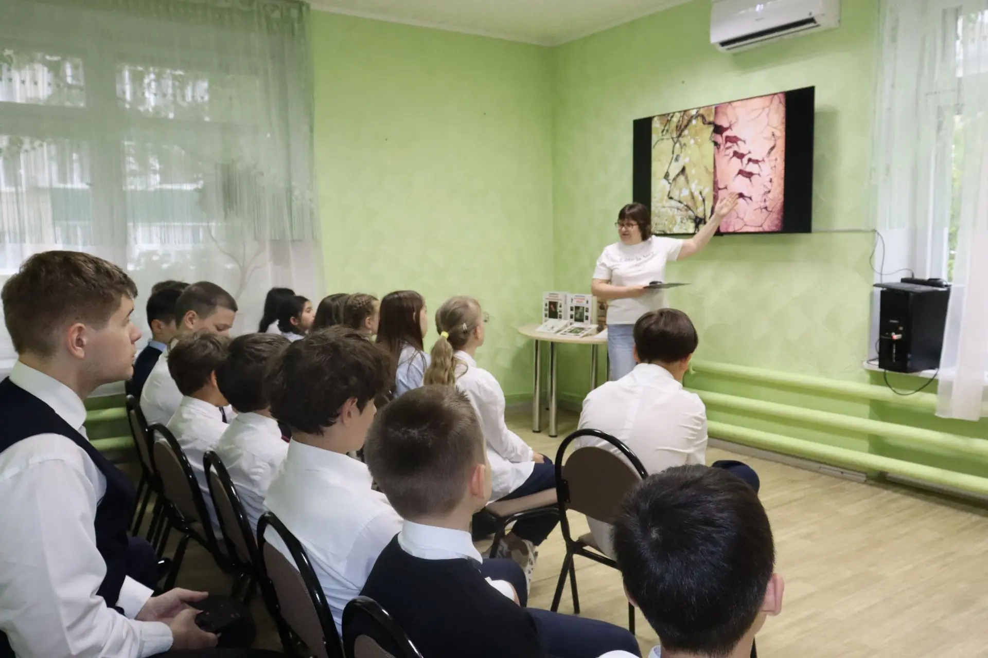 ✨24 мая, в День славянской письменности и культуры, в библиотеках региона началась трад...