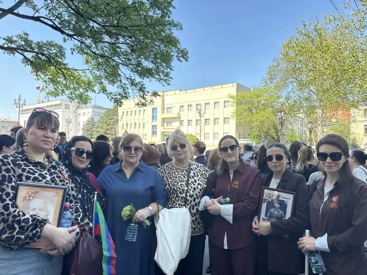 🕯️ Связь поколений: коллектив гимназии — в строю «Бессмертного полка»  9 мая педагоги и учащиеся наш