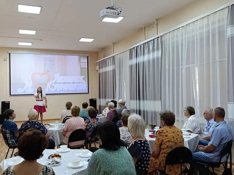 🇷🇺 О городе родном с любовью и теплом
 
10 июня центральная городская библиотека им.Н.К.Крупской с