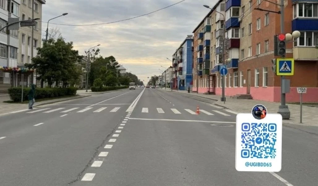 ⚡️В Южно-Сахалинске водитель промчался на красный, сбил пешехода на "зебре" и скрылся

18-летний пар