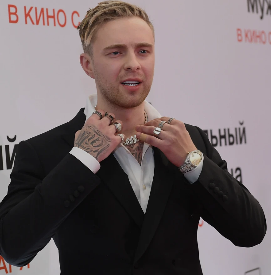 Егор Крид снимет документальный фильм о своей жизни «без фильтров»

Певец Егор Крид объявил в своём 