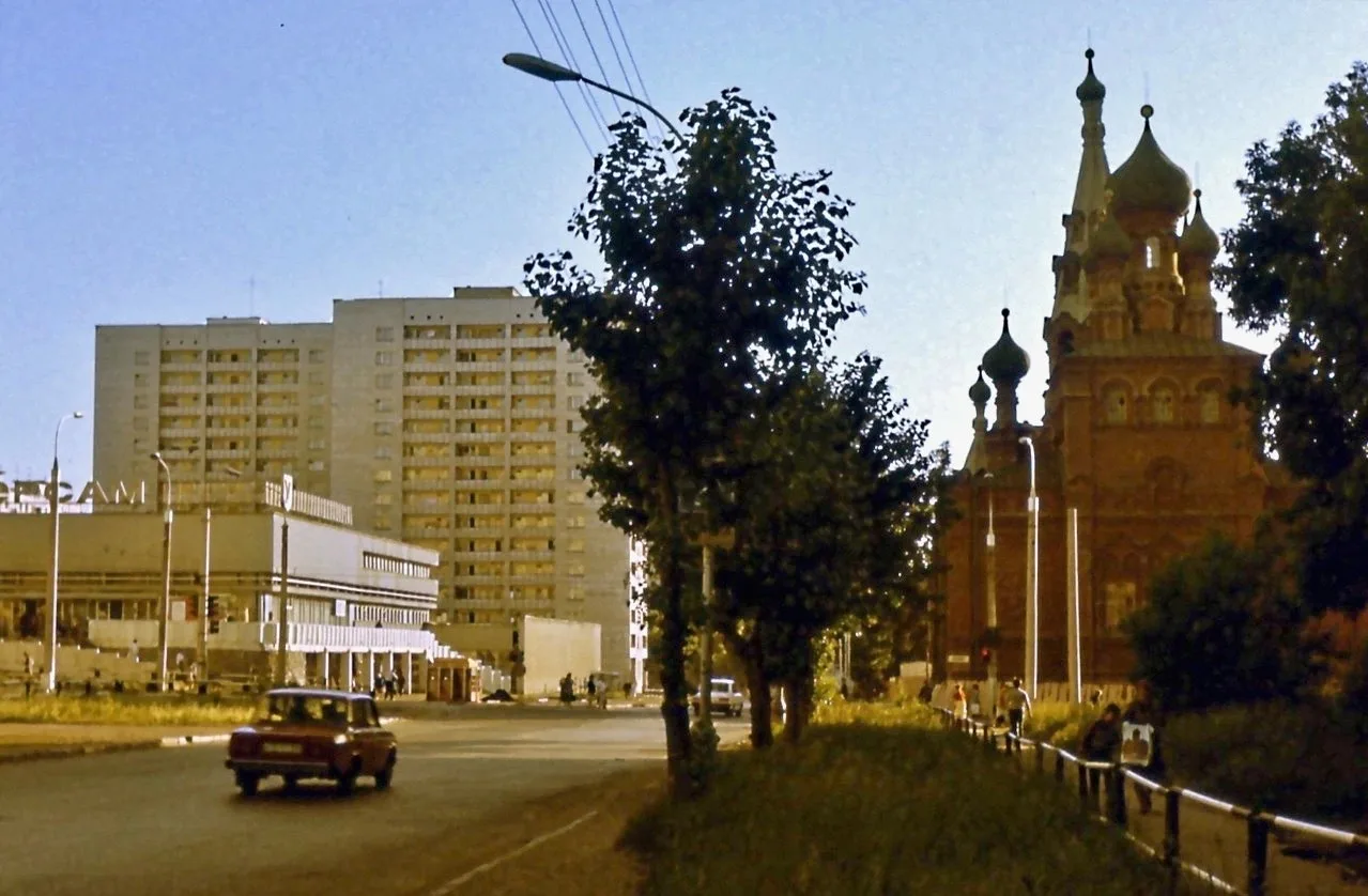 Перекрёсток улиц Большевистской и Борчанинова