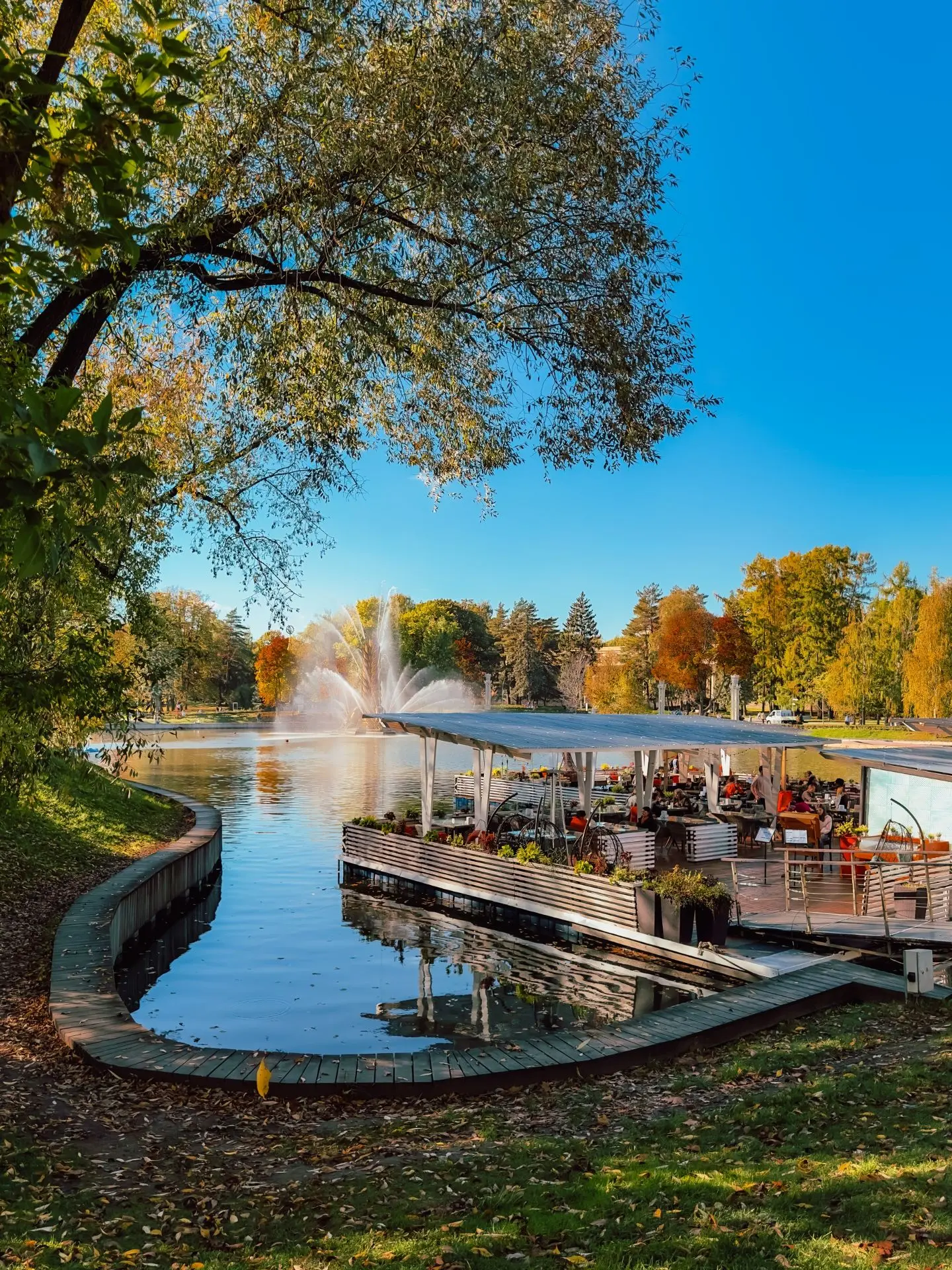 ВДНХ осенью сказочно красив 🍁✨