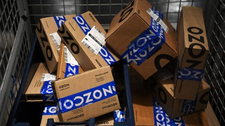 OZON массово распродаёт товары со скидкой 95%, если они лежат на складе без движения бо...