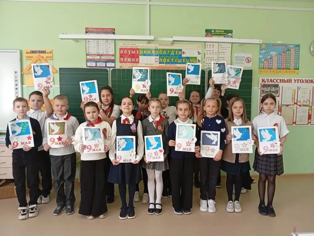 ✨ В нашей школе в преддверии 9 Мая царила особая атмосфера! ✨  Ребята с увлечением участвовали в мас