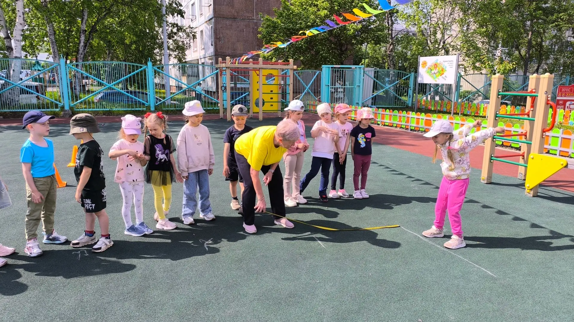 📢 Уважаемые родители!

Лето — это маленькая жизнь, и мы стараемся провести её максимально активно! 