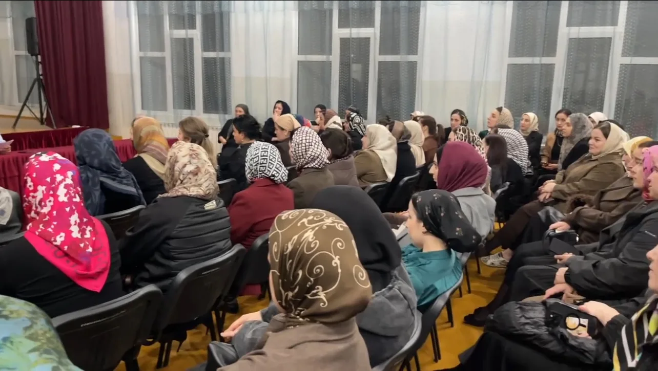 🗓️В МБОУ «Гимназия» состоялось родительское собрание.   ⚡️Одним из вопросов повестки дня был «Опасно