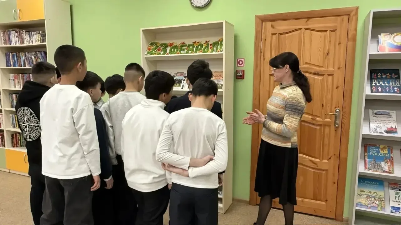 Сила, ловкость и интеллект: игровой турнир к 23 февраля! 🏅📚  Как интересно и с пользой отметить праз