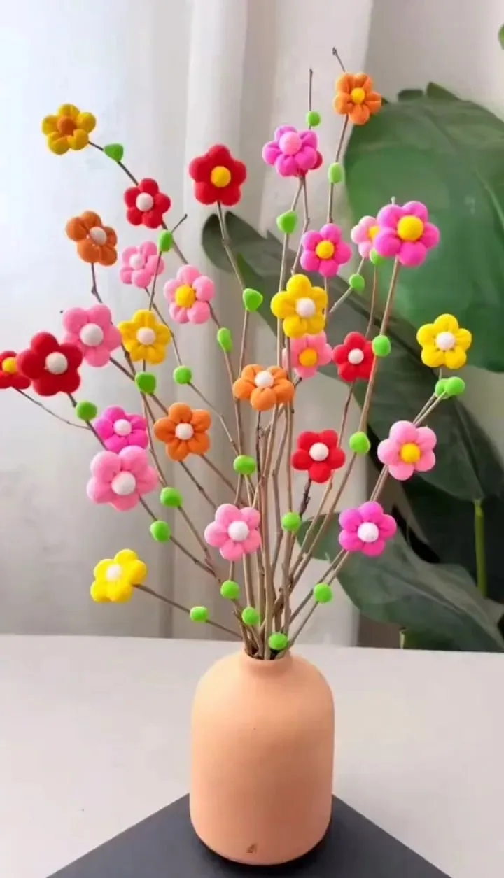 Июльская сказка: цветущие ветки в середине лета🌸🍀🥀🌼

🦋В  отделении дневного пребывания прошел у