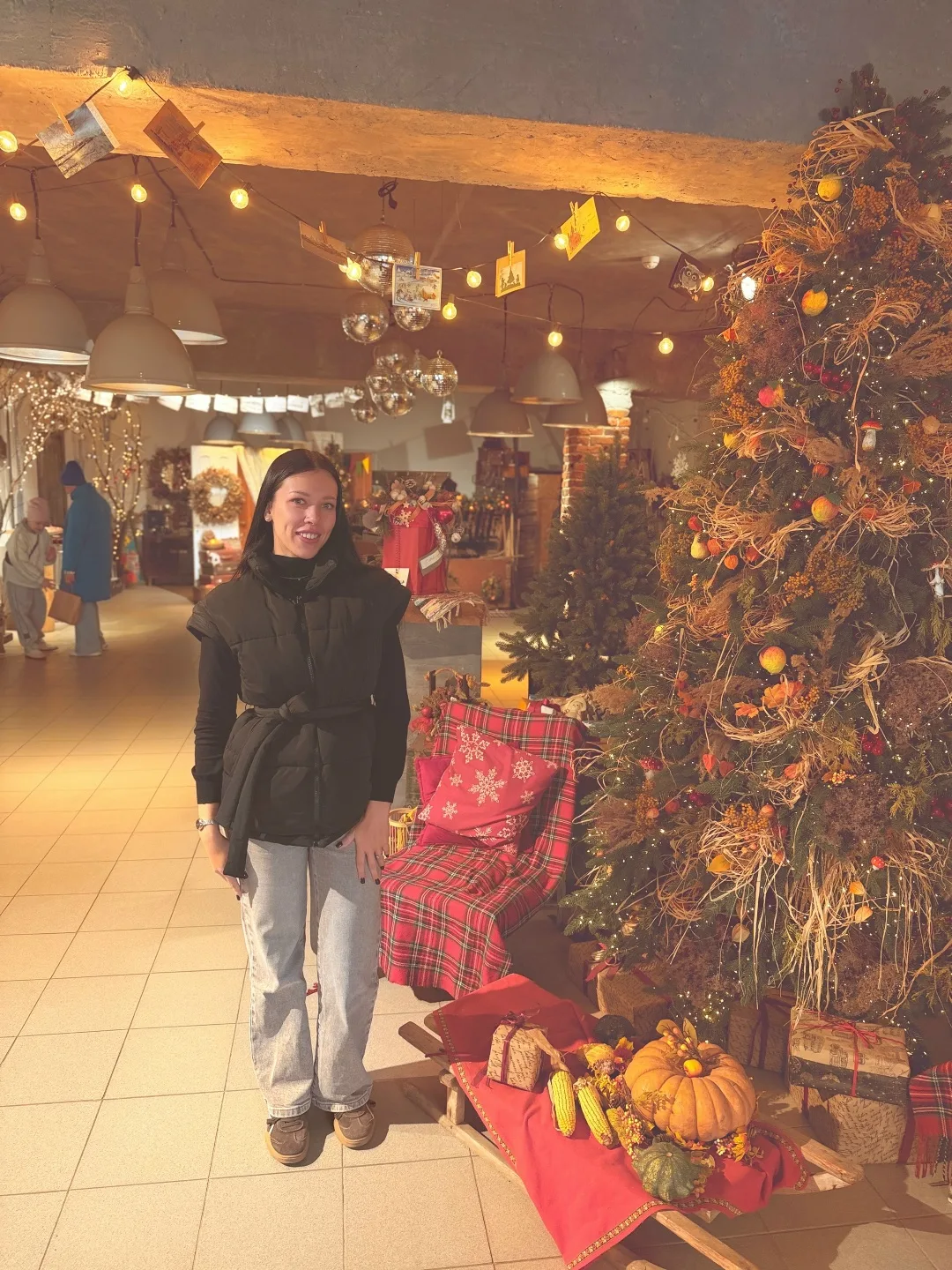 Сегодня посчастливилось заехать туда, где круглый год Новый год 🎄