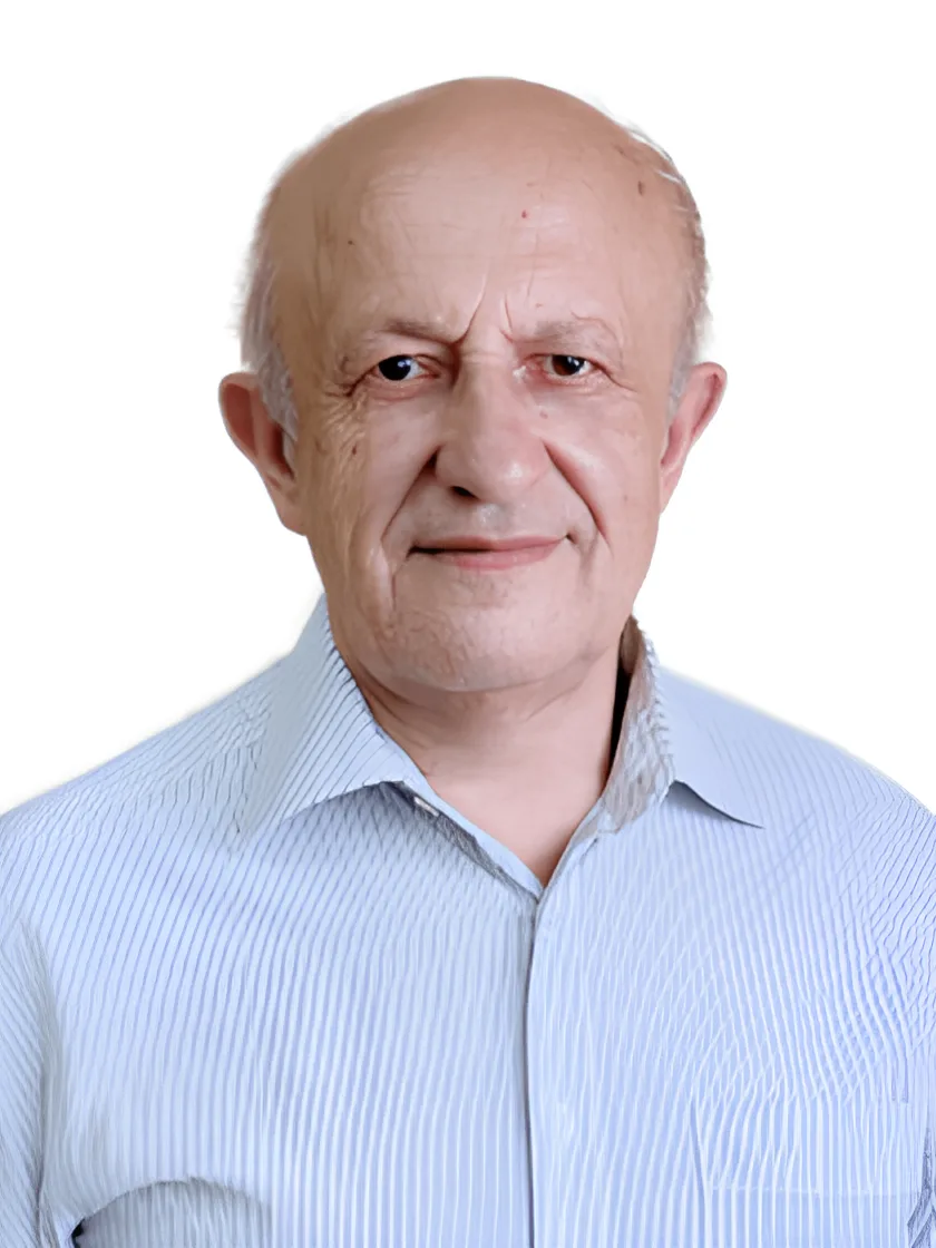 Уважаемый Александр Владимирович!

От всего нашего коллектива Уральской шахматной академии поздравля