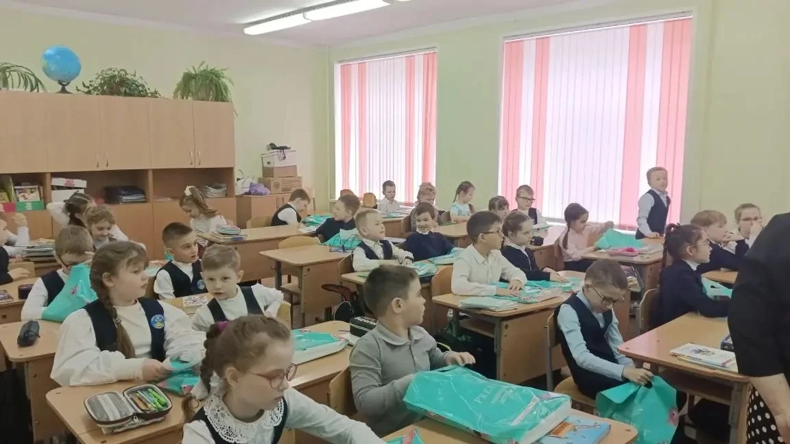 27 апреля 1 «Б» класс посетил детский стоматолог Недоваркова Людмила Михайловна!  Людмила Михайловна