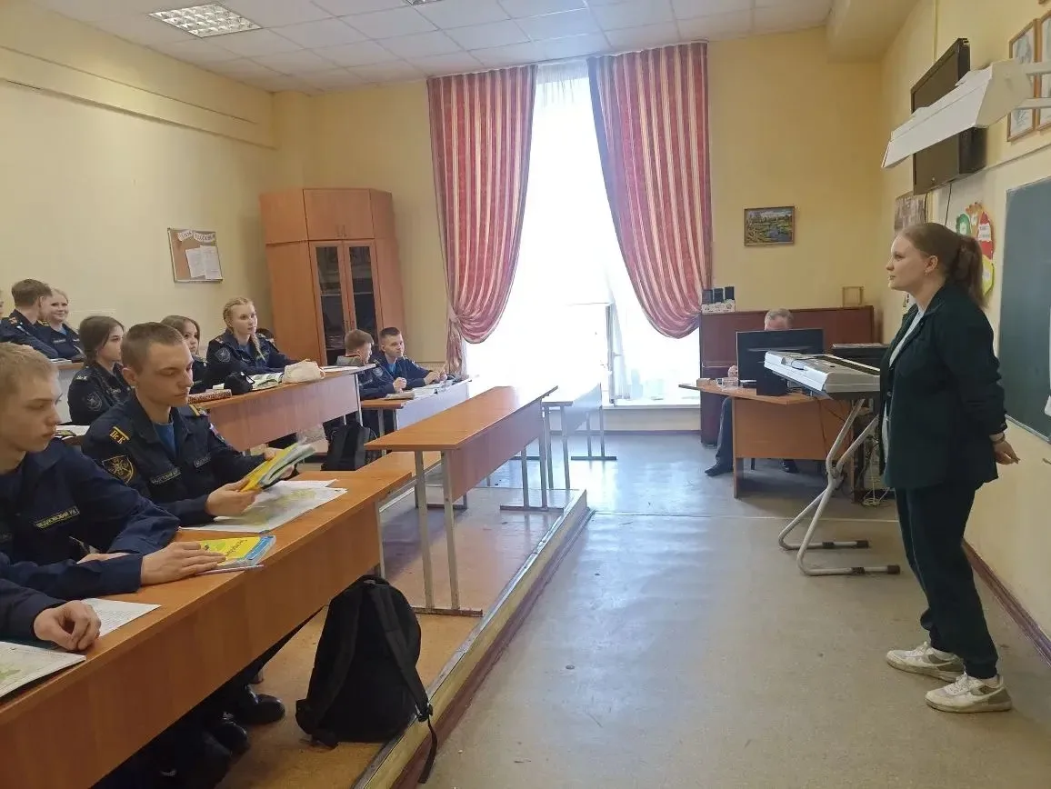 Сегодня для учащихся 8-х и 9-х классов состоялась тематическая беседа, которую провела инспектор ПДН