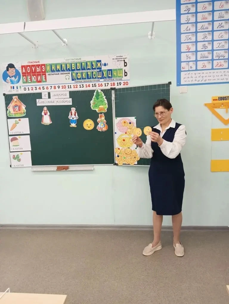 🎓 12 марта День математики, мы снова погружается в мир интересного💫 Сегодня прошёл Брейн ринг по мат