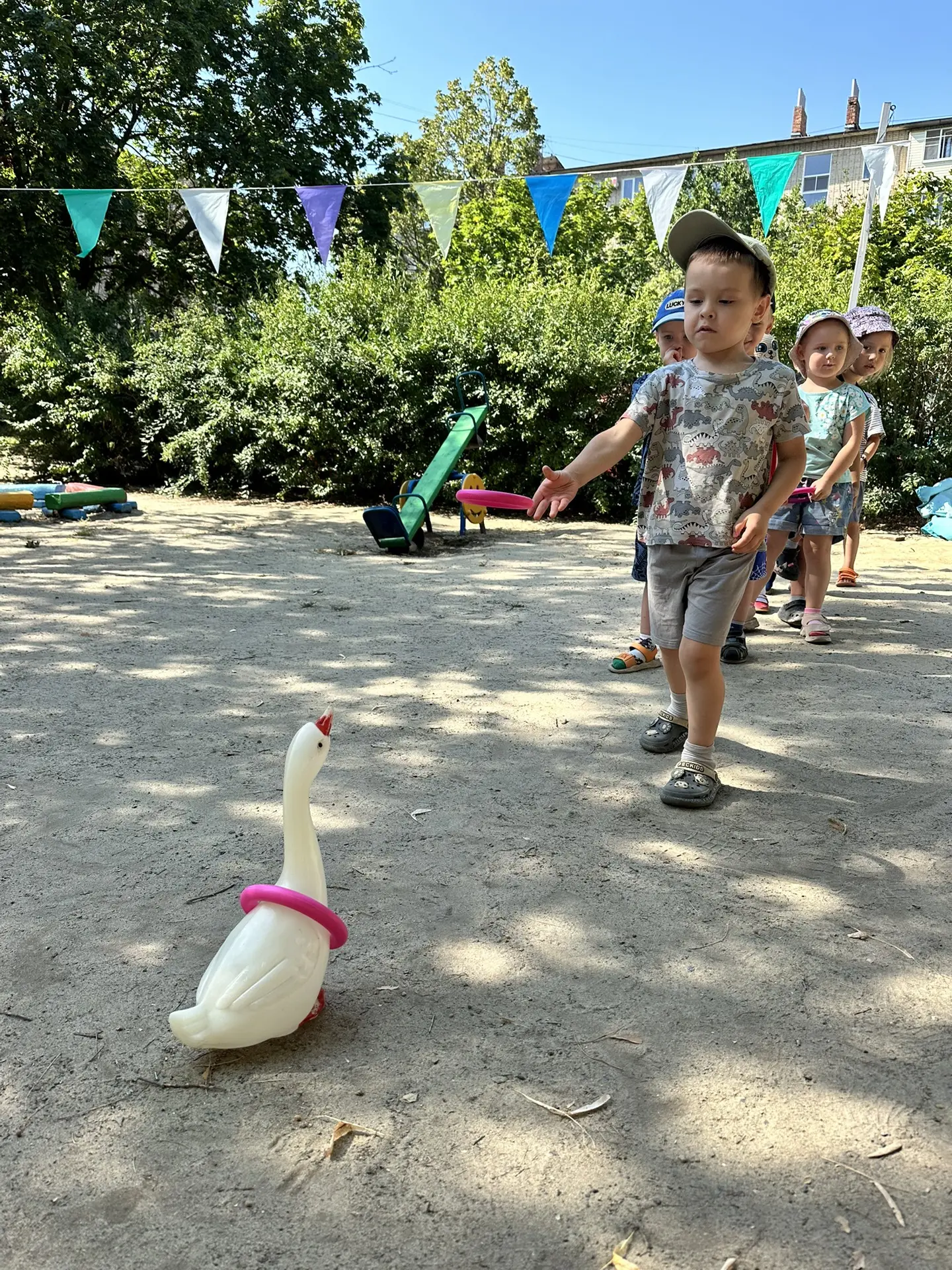 ☀Хотим поделиться с вами нашими яркими эмоциями с сегодняшней прогулки группы «Гномики»...