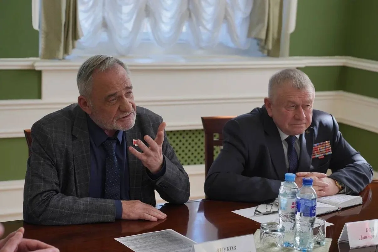 В Костроме прошла встреча 1го секретаря СПР Владимира Мединского с региональным отделением Союза пис