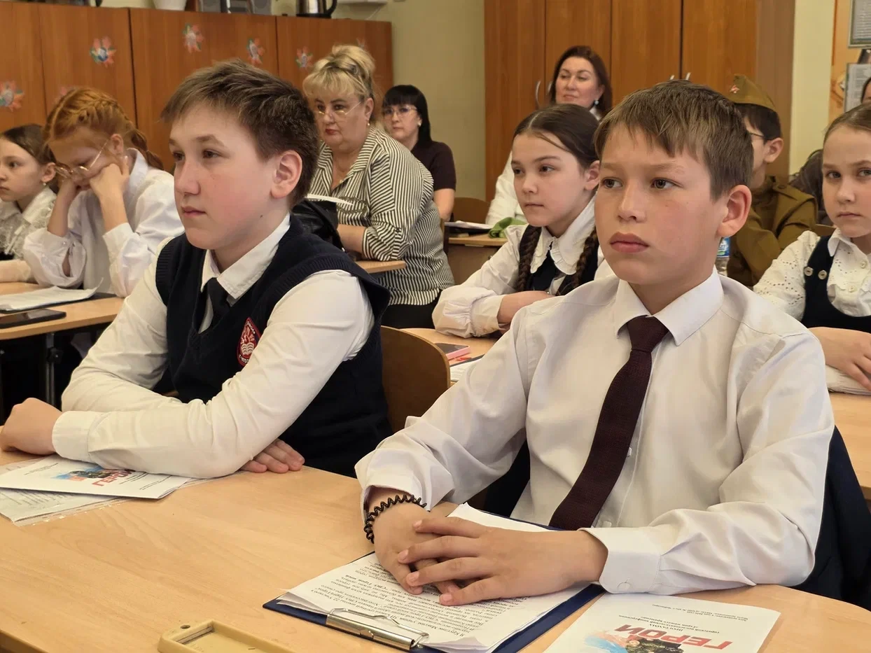 "Герои нашего времени": в Чебоксарах наградили победителей городской исследовательской конференции  