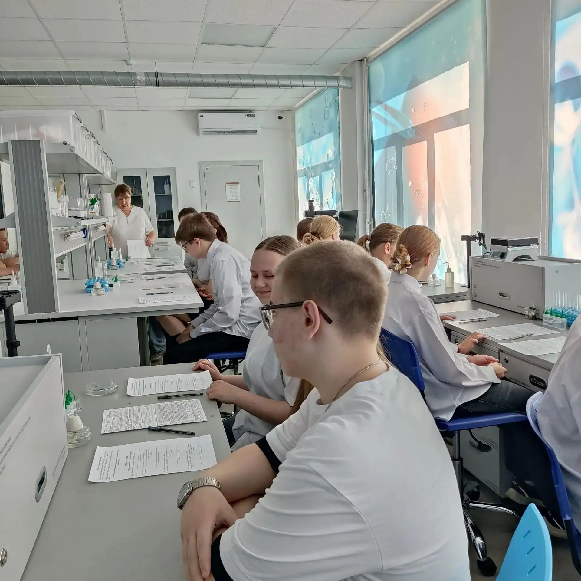 Обучающиеся МАОУ "СОШ № 26" приняли участие в съёмках видеосюжета для урока регионального компонента