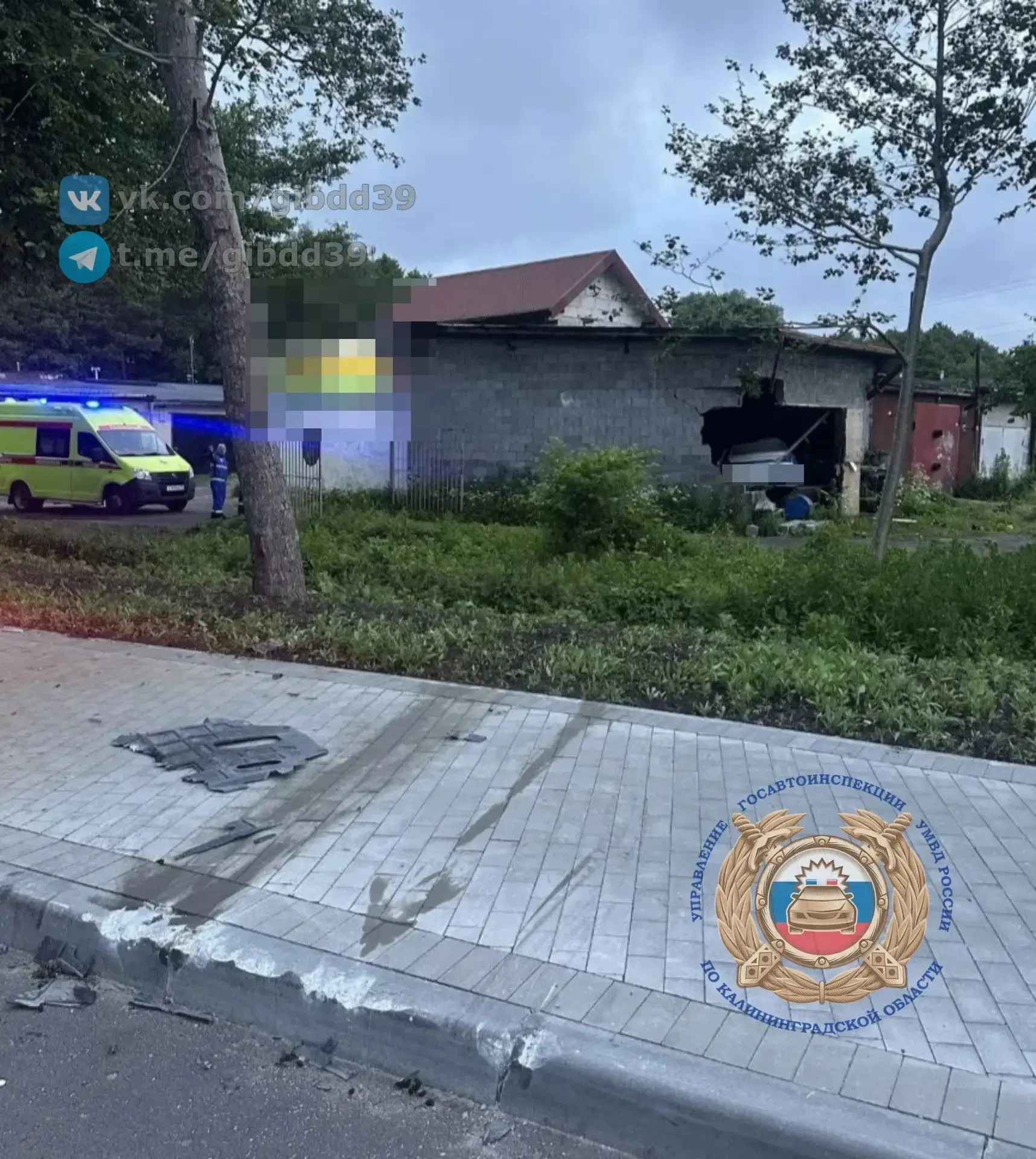 🚔 В Калининграде в ДТП погибла 23-летняя девушка
 
Авария произошла сегодня около 3 часов ночи на у