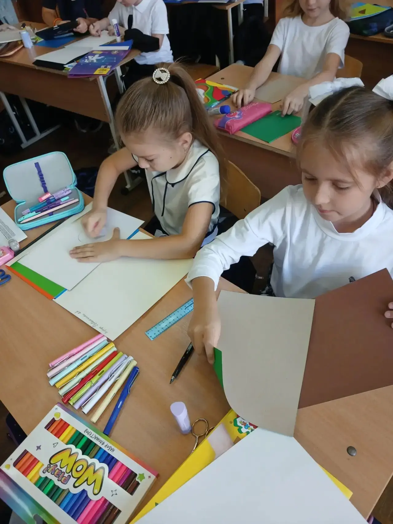 ✨Сегодняшнее утро в нашей школе началось с традиционного внеурочного занятия «Разговоры...